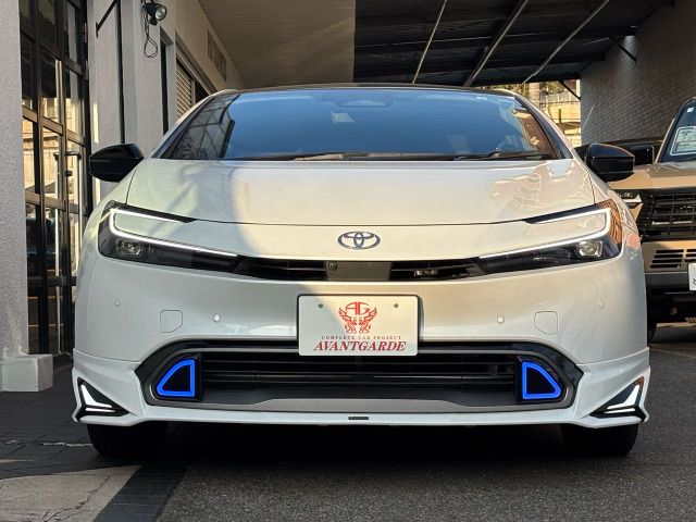 TOYOTA PRIUS PHV 2023