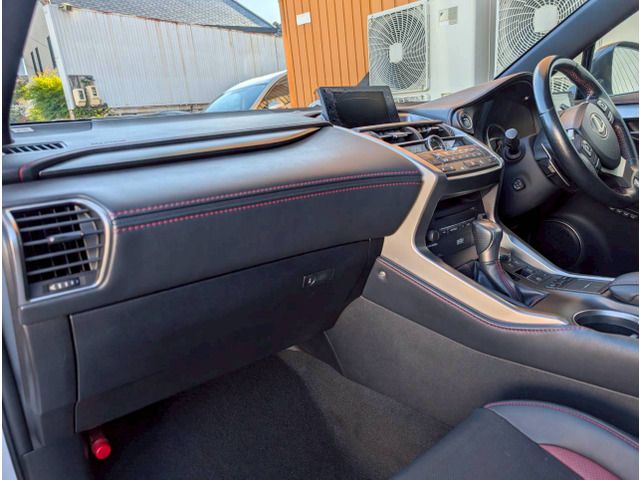 TOYOTA LEXUS NX300h 2015