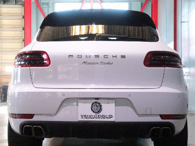 PORSCHE PORSCHE Macan 2017