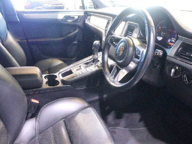 PORSCHE PORSCHE Macan 2017