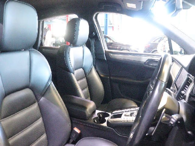 PORSCHE PORSCHE Macan 2017