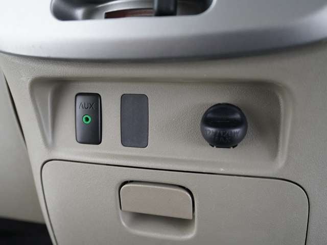 DAIHATSU TANTO 4WD 2013