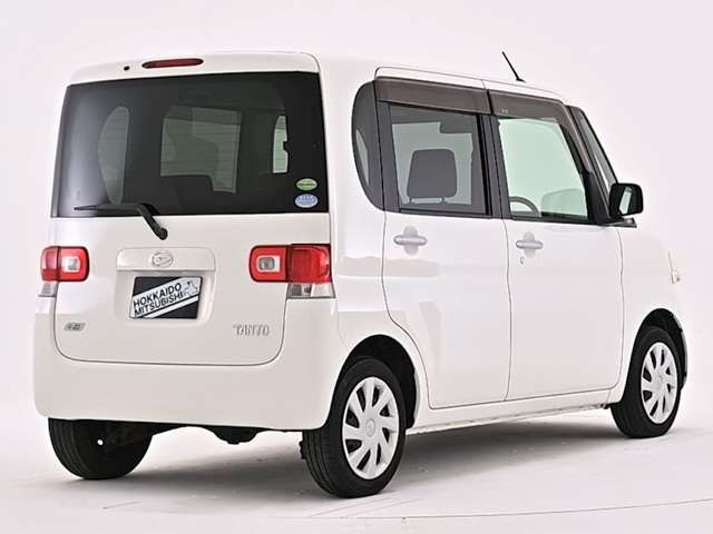 DAIHATSU TANTO 4WD 2013