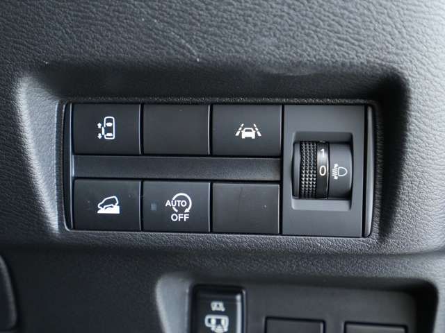 MITSUBISHI DELICA MINI 2023