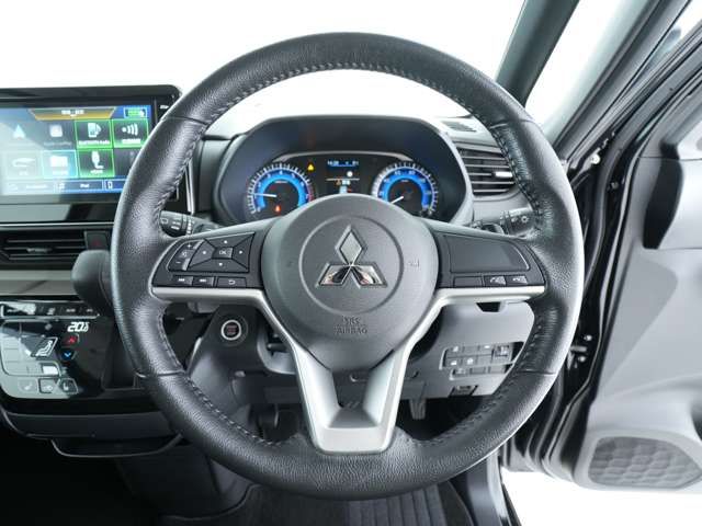 MITSUBISHI DELICA MINI 2023