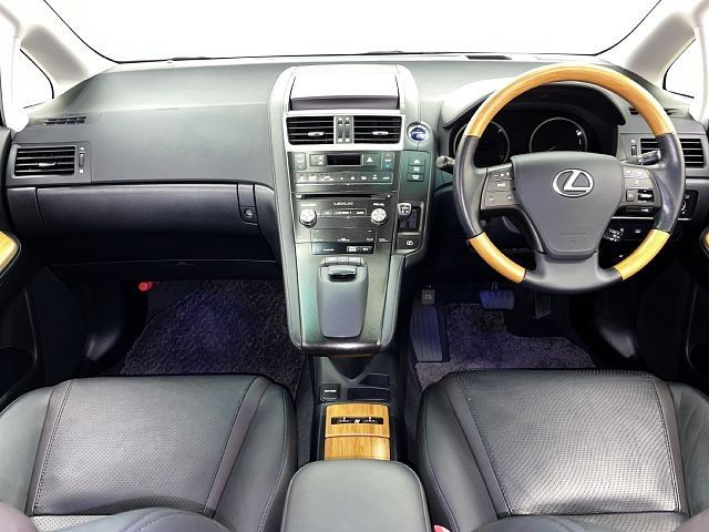 TOYOTA LEXUS HS250h 2015