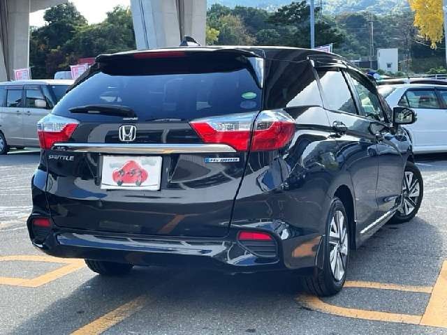 HONDA SHUTTLE HYBRID 2016