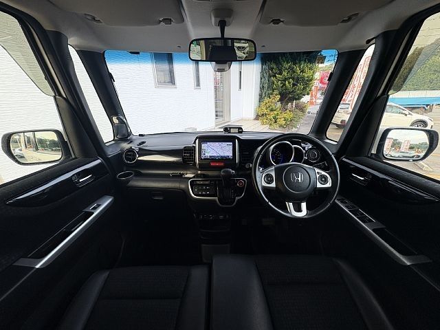 HONDA N BOX CUSTOM 2016