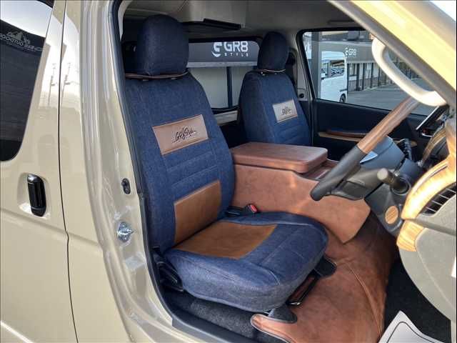 TOYOTA HIACE van 2WD 2025