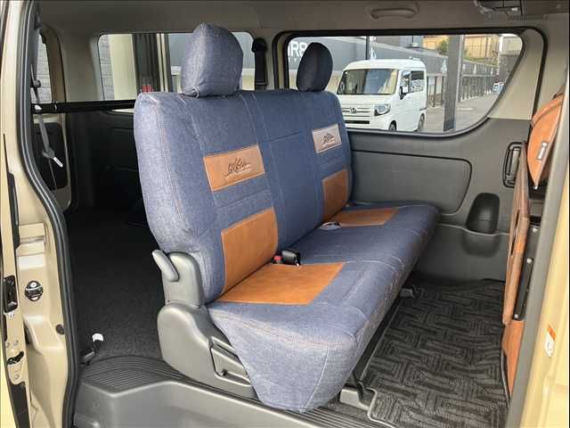 TOYOTA HIACE van 2WD 2025