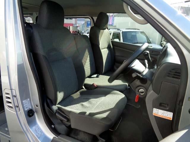 NISSAN NV350 CARAVAN 2018