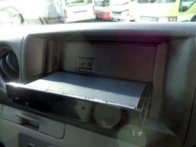 NISSAN NV350 CARAVAN 2018