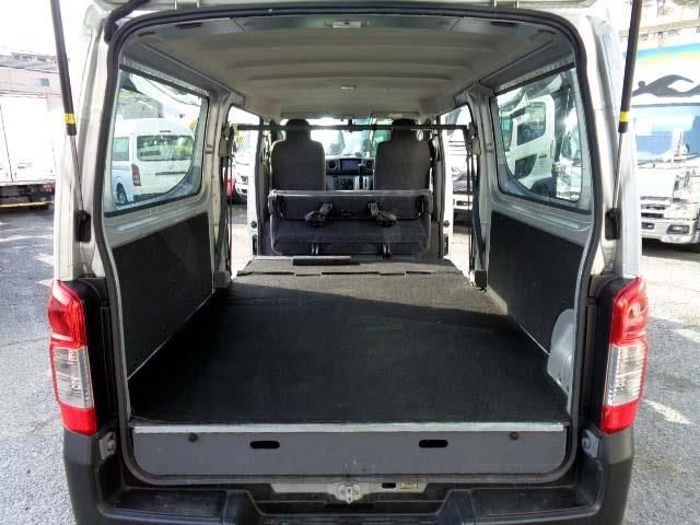 NISSAN NV350 CARAVAN 2018