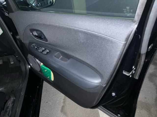 HONDA VEZEL HYBRID 2015