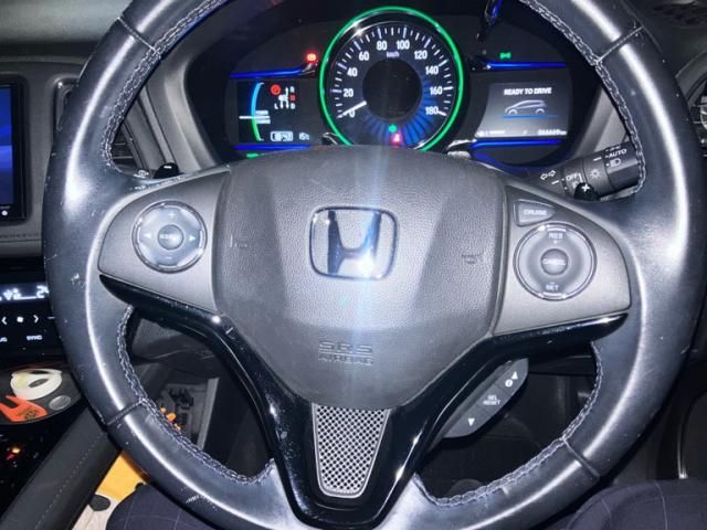 HONDA VEZEL HYBRID 2015