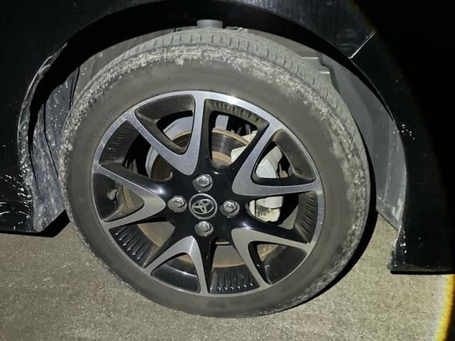 TOYOTA YARIS HYBRID 2021