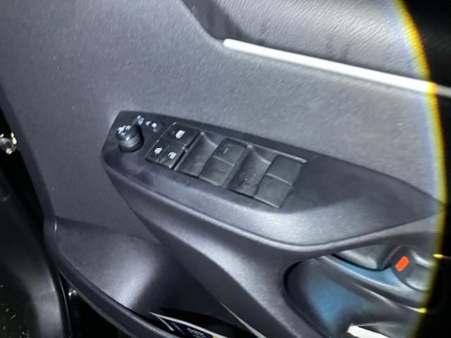 TOYOTA YARIS HYBRID 2021