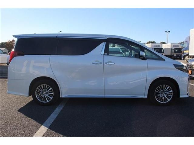 TOYOTA ALPHARD hybrid 4WD 2021