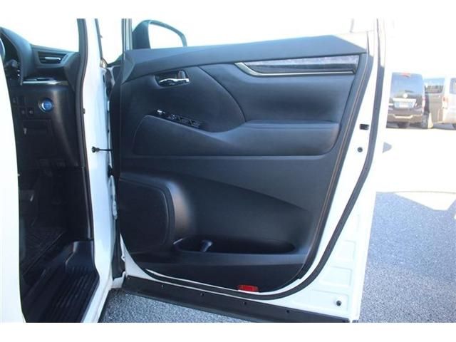 TOYOTA ALPHARD hybrid 4WD 2021