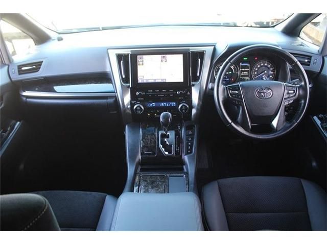 TOYOTA ALPHARD hybrid 4WD 2021