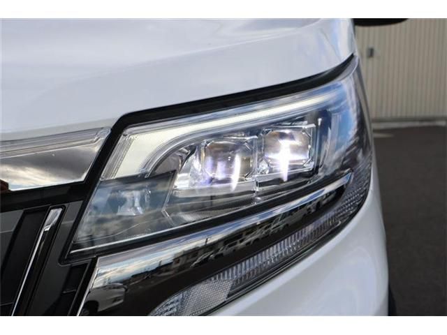 TOYOTA ESQUIRE 4WD 2019