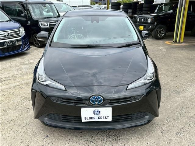 TOYOTA PRIUS 2021