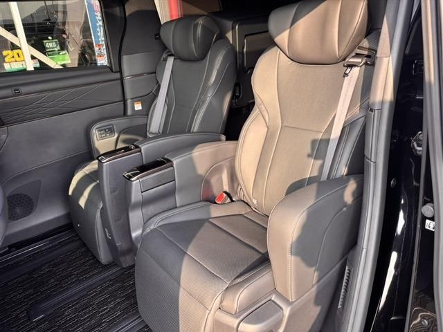 TOYOTA ALPHARD hybrid 2025