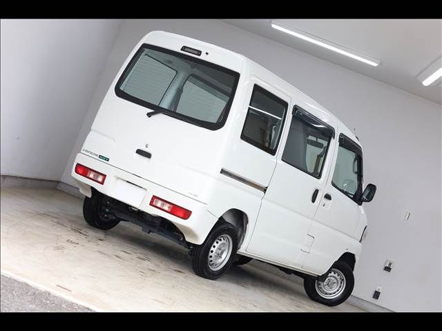 MITSUBISHI MINICAB-MiEV 2020