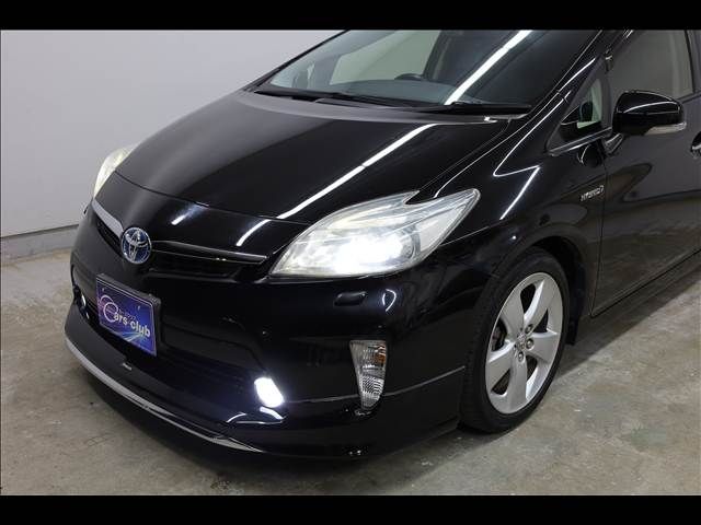 TOYOTA PRIUS 2013