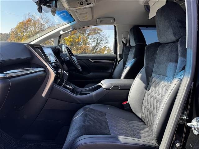 TOYOTA VELLFIRE 2017