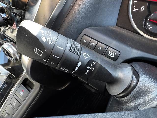 TOYOTA VELLFIRE 2017