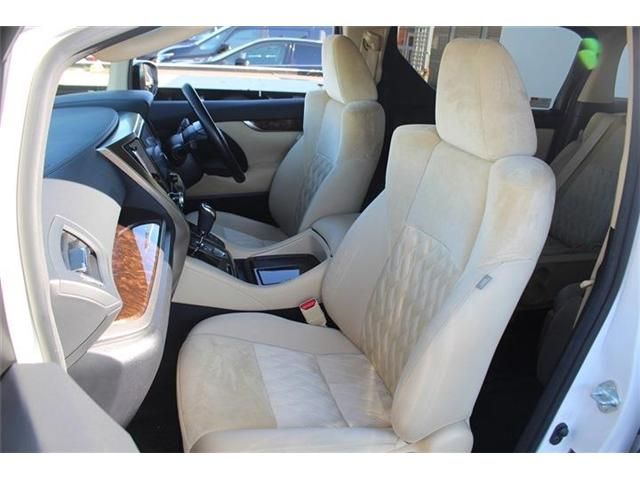 TOYOTA ALPHARD hybrid 4WD 2021