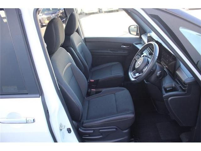 NISSAN SERENA  WG 4WD 2023