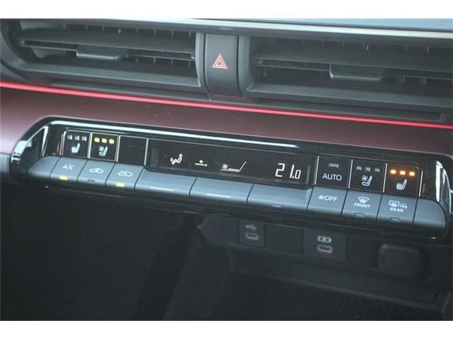 TOYOTA PRIUS PHV 2023