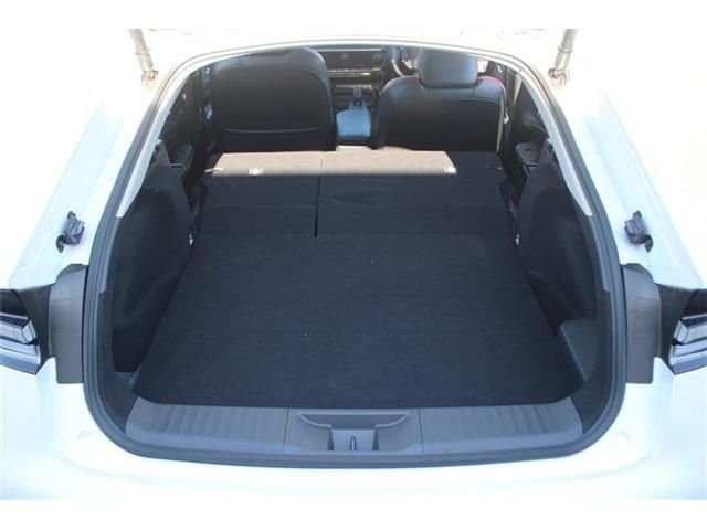 TOYOTA PRIUS PHV 2023