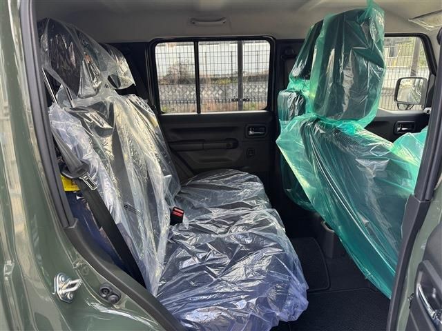 SUZUKI JIMNY NOMADE 2025