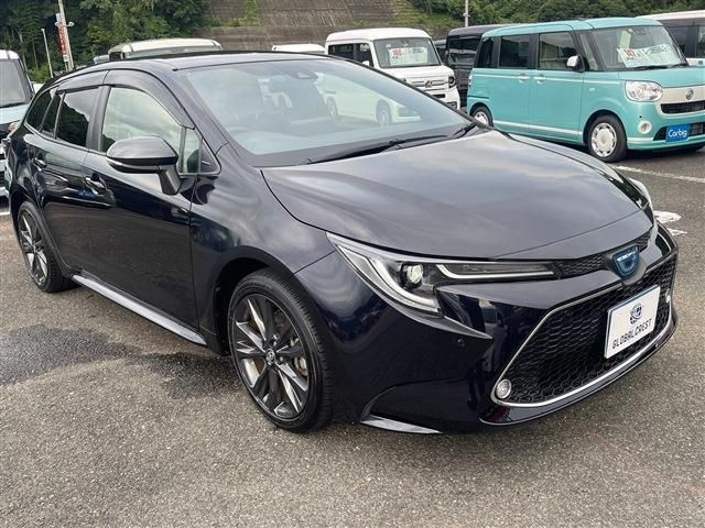 TOYOTA COROLLA TOURING HYBRID 2021