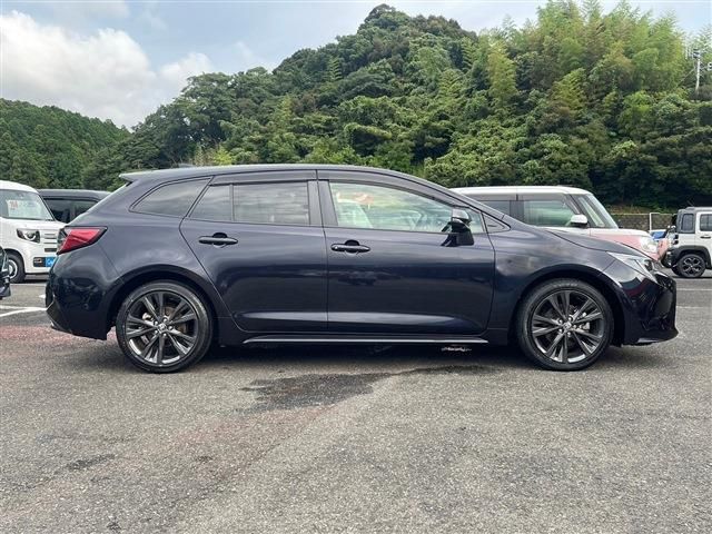 TOYOTA COROLLA TOURING HYBRID 2021