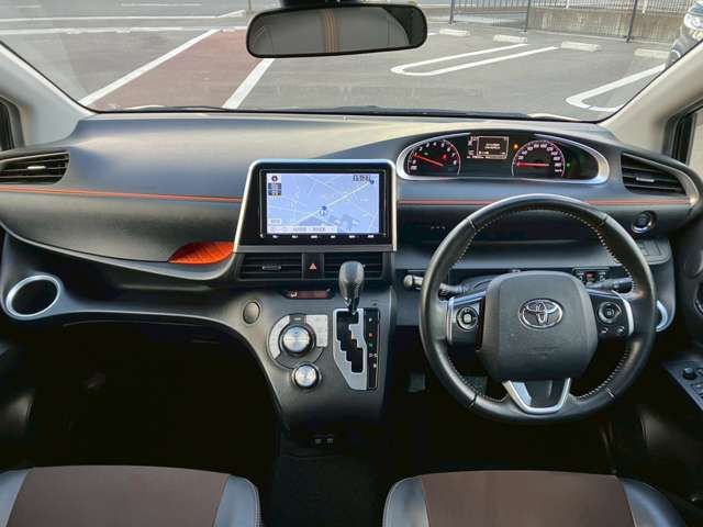 TOYOTA SIENTA 2019