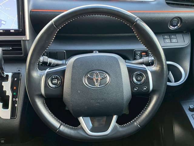 TOYOTA SIENTA 2019