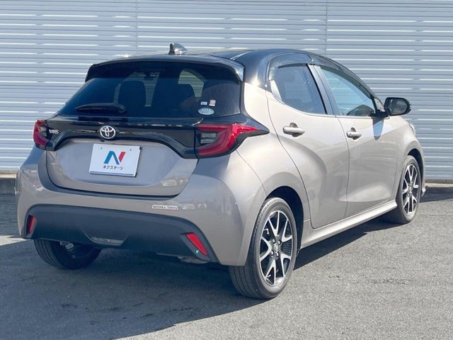 TOYOTA YARIS 2021