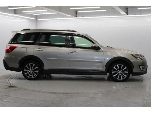 SUBARU EXIGA CROSSOVER 7 2015