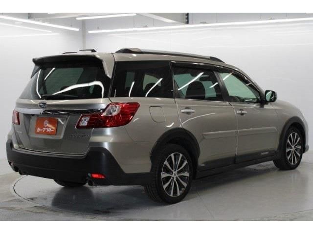 SUBARU EXIGA CROSSOVER 7 2015