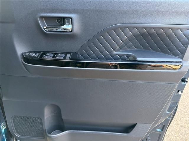 DAIHATSU TANTO CUSTOM 2021