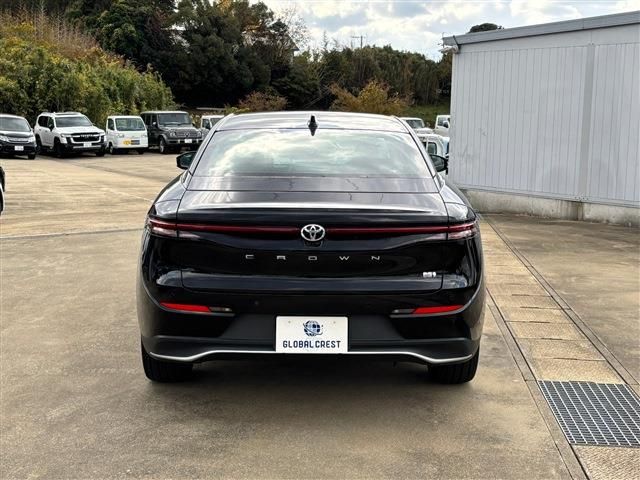 TOYOTA CROWN CROSSOVER 2023