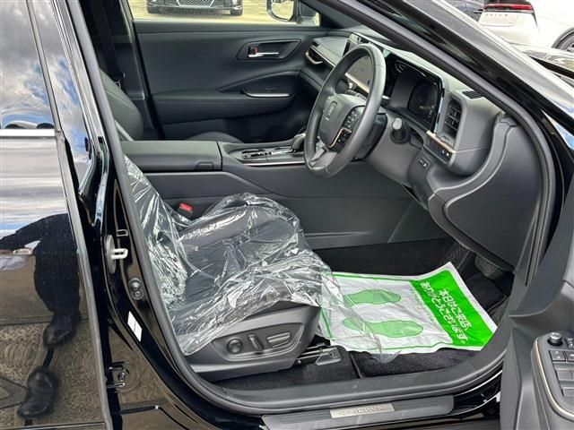 TOYOTA CROWN CROSSOVER 2023