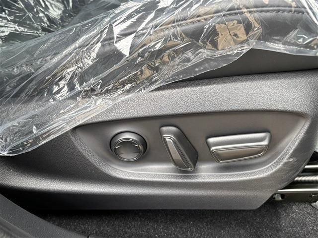 TOYOTA CROWN CROSSOVER 2023