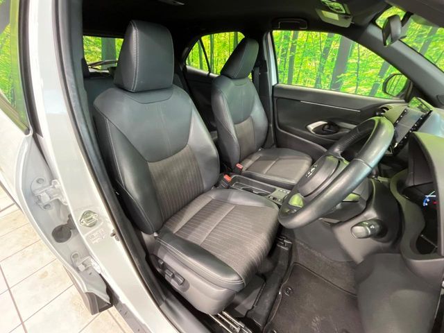 TOYOTA YARIS CROSS HYBRID 2023