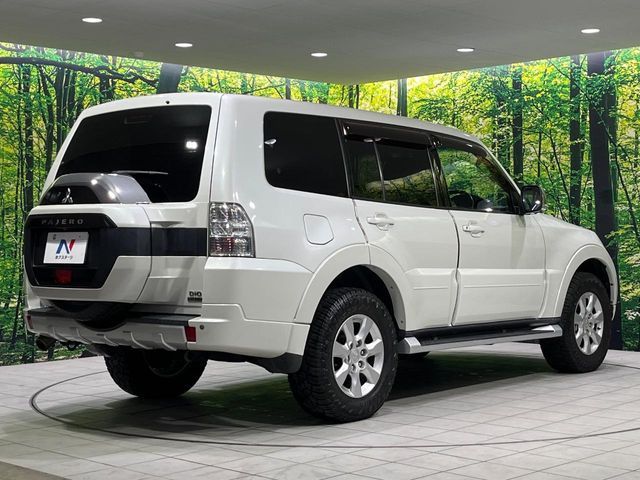 MITSUBISHI PAJERO wagon 2015
