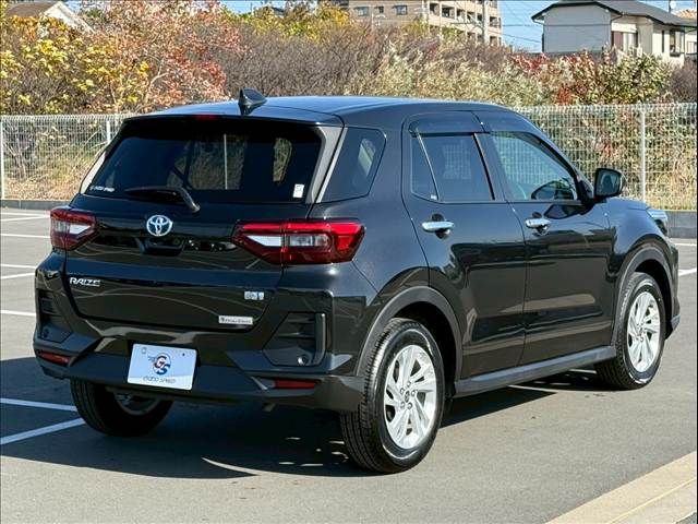 TOYOTA RAIZE HYBRID 2022